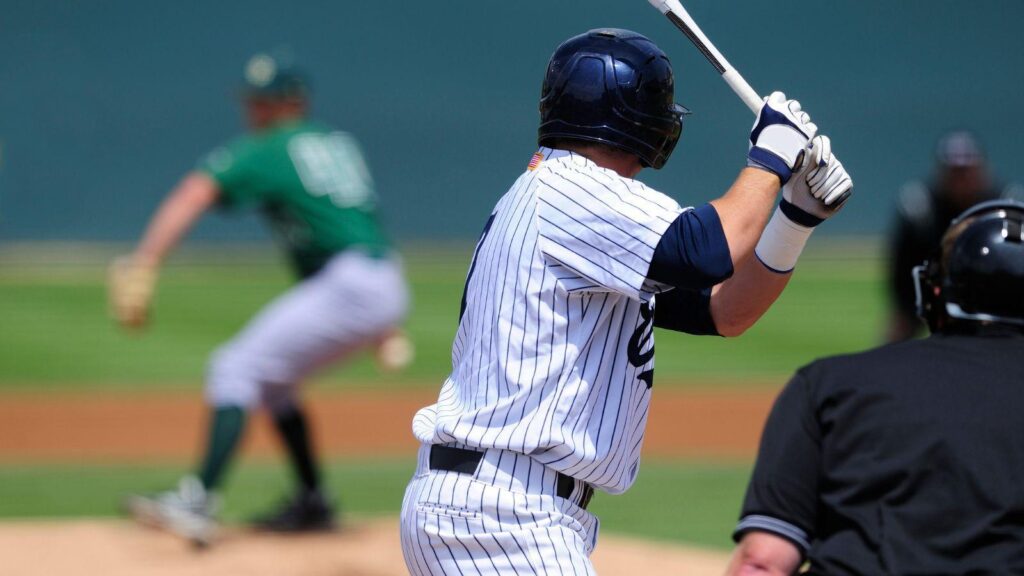 How baseball shades changed the way fielders track the ball